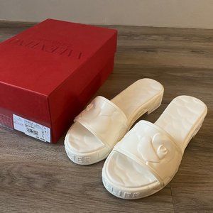 Valentino Garavani Atelier Rose Rubber Slide Sandals SIZE 39/US9